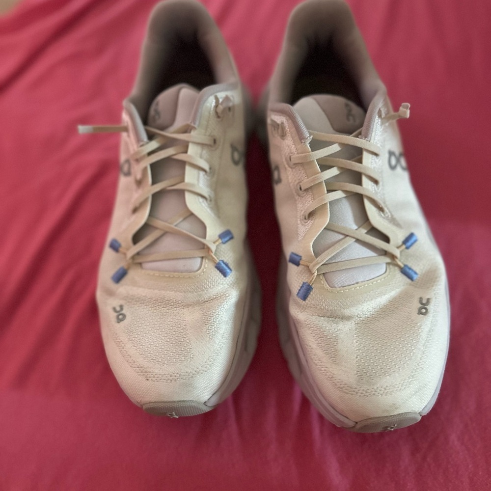 On Cloudtilt Running Shoes - Pale Lavender/white - Picture 10 of 10
